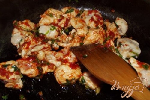 Макароны с фасолью, мясом и зеленью Макароны с фасолью, мясом и зеленью