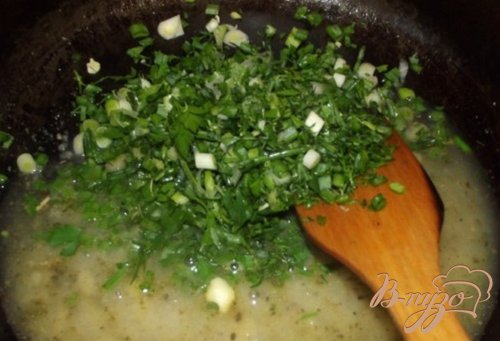 Куриное филе под зеленым соусом Куриное филе под зеленым соусом