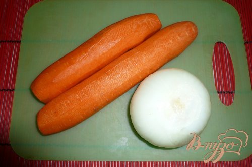 Курица тушеная с морковью Курица тушеная с морковью