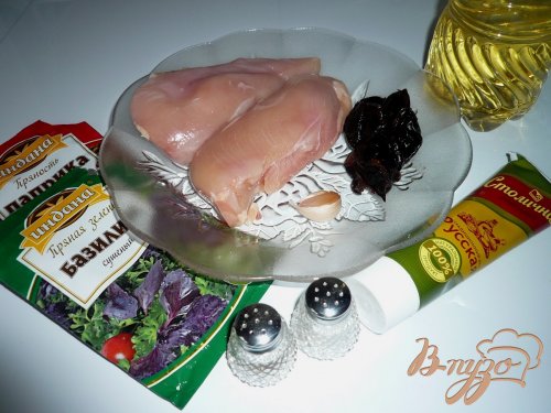 Куриная грудка с черносливом Куриная грудка с черносливом