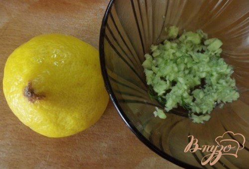 Салат с огуречным соусом Салат с огуречным соусом
