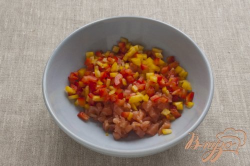 Салат с рыбой и овощами. Салат с рыбой и овощами.