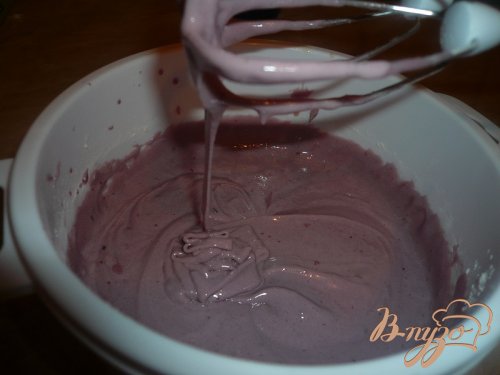 Яблочная шарлотка с вареньем Яблочная шарлотка с вареньем