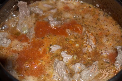 Мясо тушеное в томате с фасолью Мясо тушеное в томате с фасолью