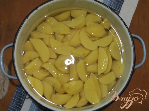 Тушеная картошка с ребрышками Тушеная картошка с ребрышками