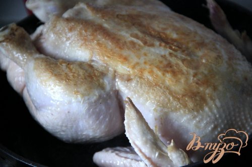 Курица, запечённая в сидре, с яблоками и луком Курица, запечённая в сидре, с яблоками и луком