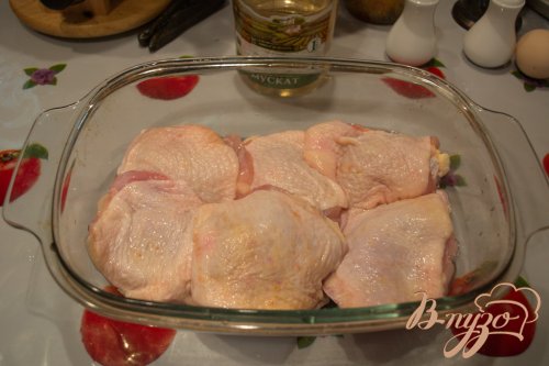 Куриные бедра запеченные в вине с шашлычными специями Куриные бедра запеченные в вине с шашлычными специями