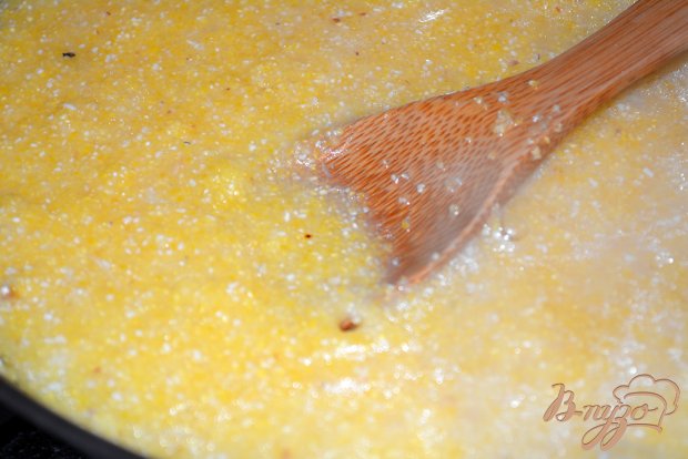 Кукурузная каша с травами и сырами Кукурузная каша с травами и сырами