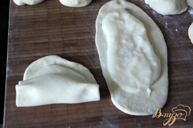 Булочки- сайки с заварным кремом Булочки- сайки с заварным кремом