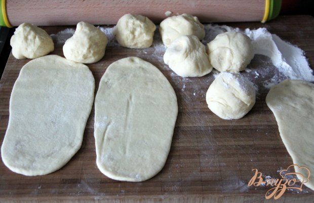 Булочки- сайки с заварным кремом Булочки- сайки с заварным кремом
