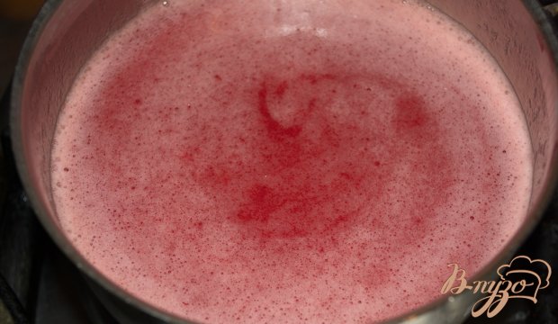 Нежные оладьи с клубнично-манным кремом Нежные оладьи с клубнично-манным кремом