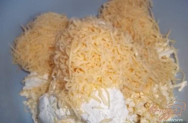 Кукурузно-пшеничное печенье с сыром и семечками Кукурузно-пшеничное печенье с сыром и семечками