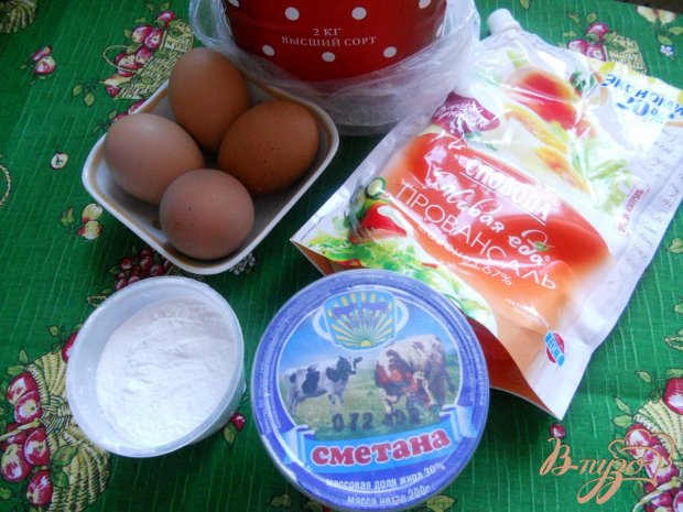 Быстрый пирог с консервами и рисом Быстрый пирог с консервами и рисом