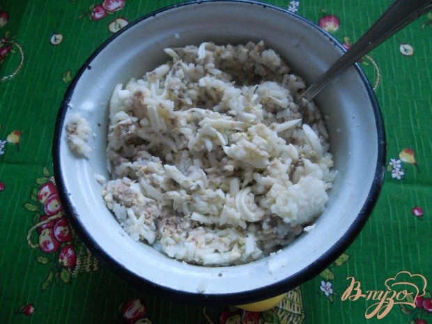 Быстрый пирог с консервами и рисом Быстрый пирог с консервами и рисом