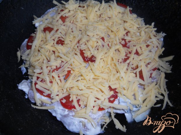 Куриная грудка запеченная с помидорами и сыром Куриная грудка запеченная с помидорами и сыром