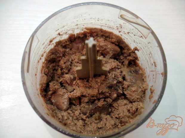 Пате из куриной печени под гранатовым желе Пате из куриной печени под гранатовым желе