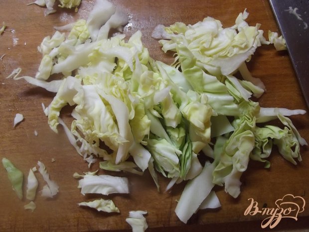 Салат из отварной курицы с брынзой Салат из отварной курицы с брынзой