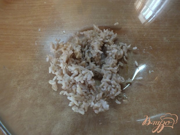 Салат из индюка, неочищеного риса и моркови Салат из индюка, неочищеного риса и моркови