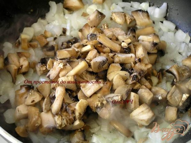 Спагетти с чечевично-грибным соусом с кабачками Спагетти с чечевично-грибным соусом с кабачками