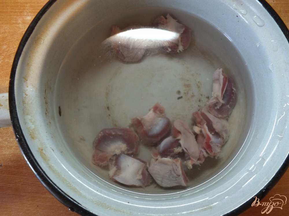 Салат из моркови, яиц и куриных желудков Салат из моркови, яиц и куриных желудков