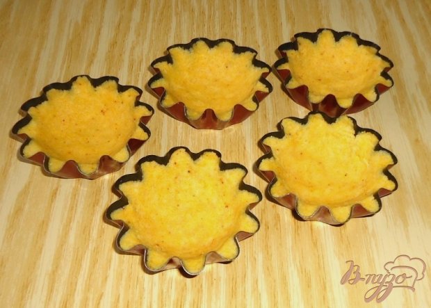Кукурузные тарталетки с паштетом из крабовых палочек Кукурузные тарталетки с паштетом из крабовых палочек