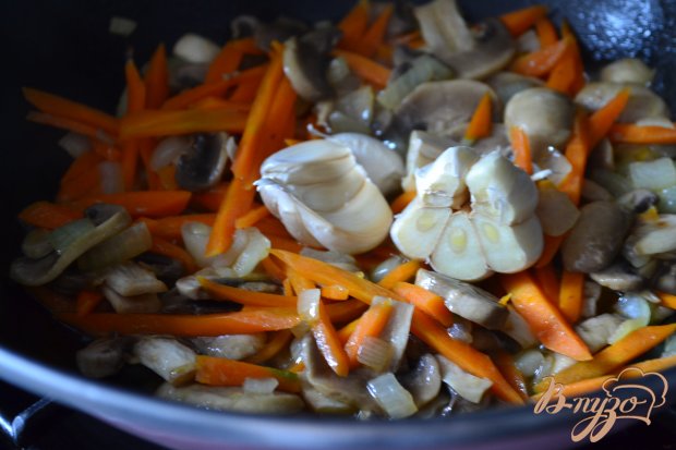 Овощной плов с грибами и фасолью Овощной плов с грибами и фасолью