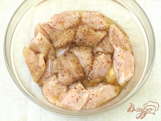 Шашлык из курицы с шампиньонами на шпажках Шашлык из курицы с шампиньонами на шпажках