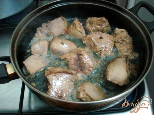 Пирожки с луком и яйцом и с начинкой из печени Пирожки с луком и яйцом и с начинкой из печени