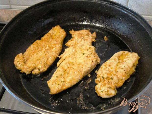 Куриное филе под апельсиновым соусом Куриное филе под апельсиновым соусом