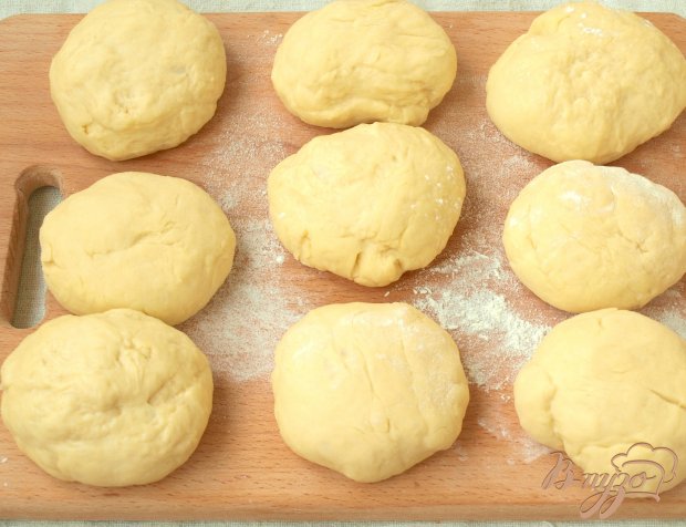 Булочки с колбасой Булочки с колбасой