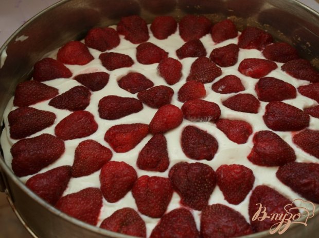 Торт с клубникой и сливками Торт с клубникой и сливками