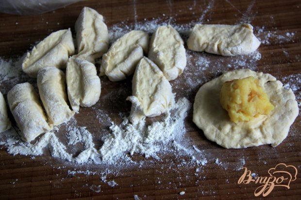 Самса треугольная с картофельной начикой Самса треугольная с картофельной начикой