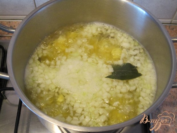 Грибной суп-пюре с гренками Грибной суп-пюре с гренками