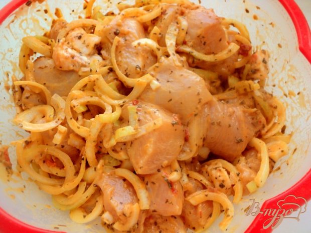 Шашлык из куриного филе с прослойками сала Шашлык из куриного филе с прослойками сала