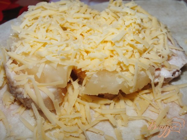 А-ля кесадилья с курицей и ананасом А-ля кесадилья с курицей и ананасом