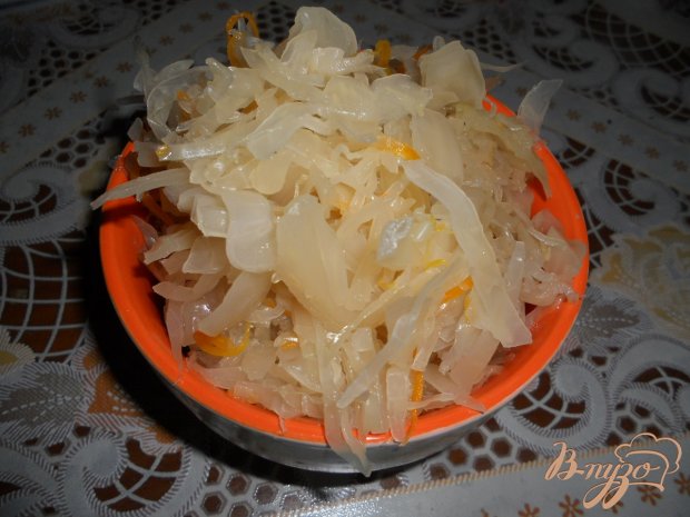 Пирожки с начинкой из квашеной капусты Пирожки с начинкой из квашеной капусты