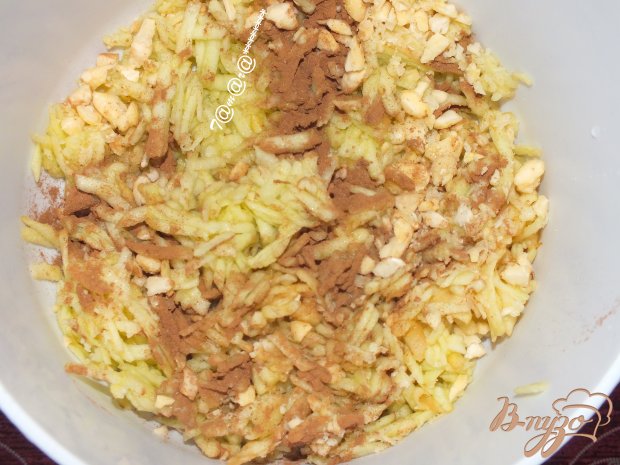 Молдавская вертута с яблоками, орехами и корицей Молдавская вертута с яблоками, орехами и корицей
