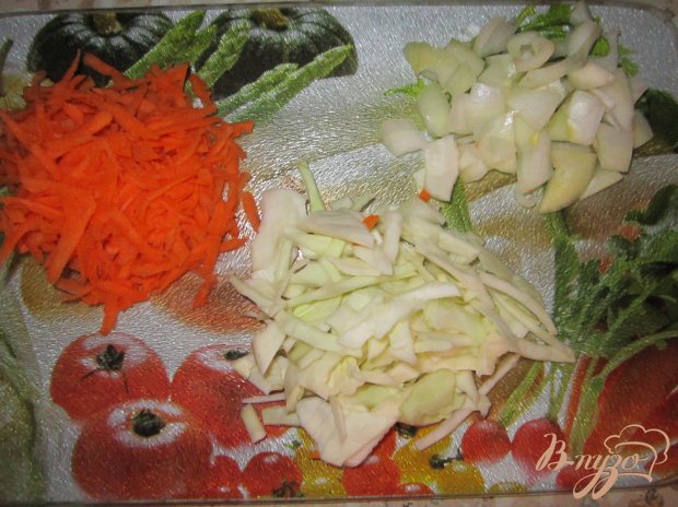 Тушеная капуста с куриной печенью Тушеная капуста с куриной печенью