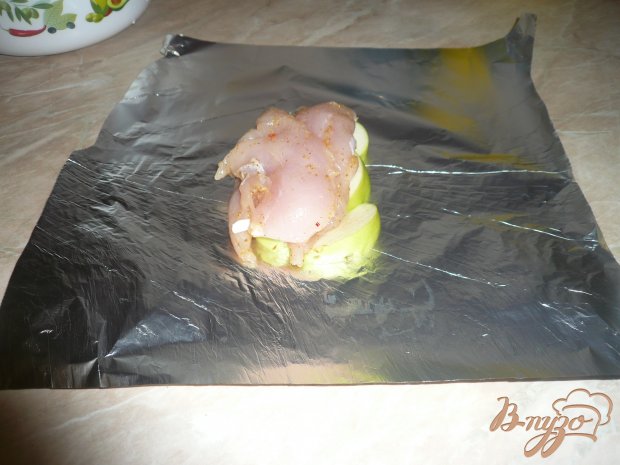 Куриная грудка, запеченная с яблоками Куриная грудка, запеченная с яблоками