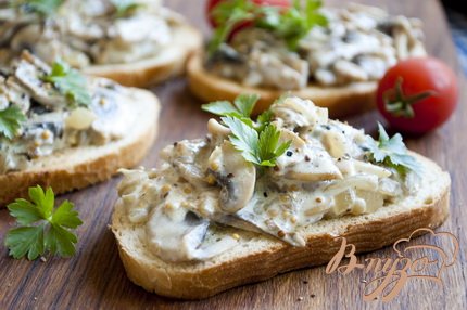 Сэндвич с шампиньонами Сэндвич с шампиньонами