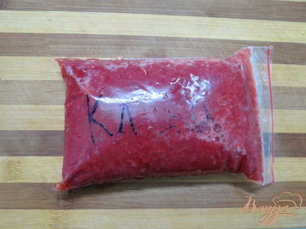 Компот из яблок и клубничного пюре Компот из яблок и клубничного пюре
