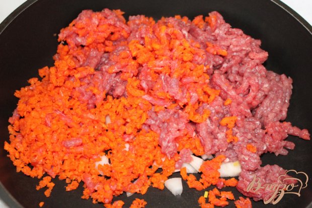 Слоеный пирог с мясом и овощами Слоеный пирог с мясом и овощами