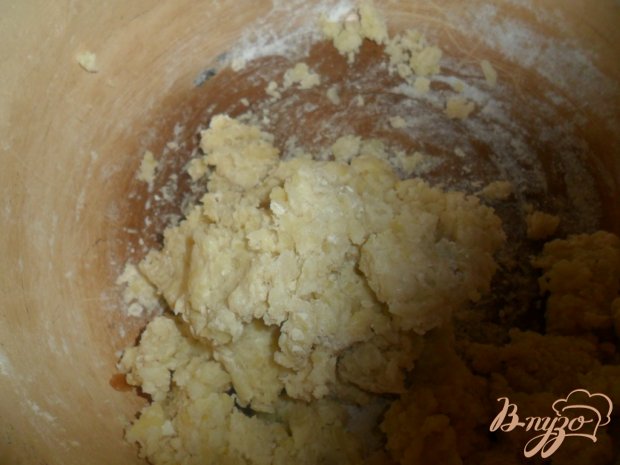 Картофельные пирожки с тушеной капустой Картофельные пирожки с тушеной капустой