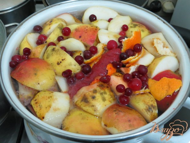 Комтот из яблок, клюквы и клубники Комтот из яблок, клюквы и клубники