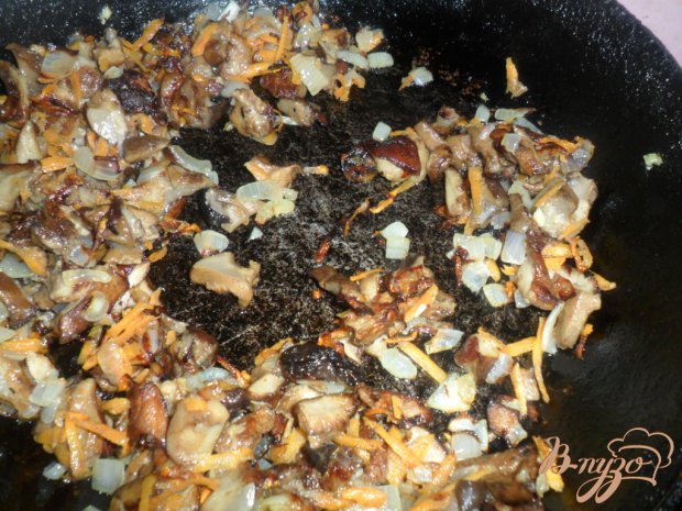 Закусночный кекс с грибами Закусночный кекс с грибами