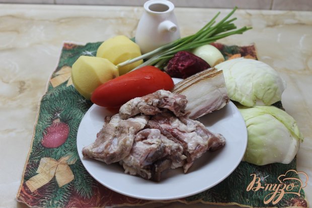 Борщ украинский с ребрами Борщ украинский с ребрами