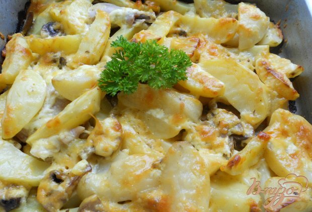 Картофель по-французски с грибами и яблоками Картофель по-французски с грибами и яблоками