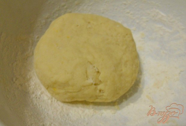 Песочные корзиночки с джемом и белковым кремом Песочные корзиночки с джемом и белковым кремом