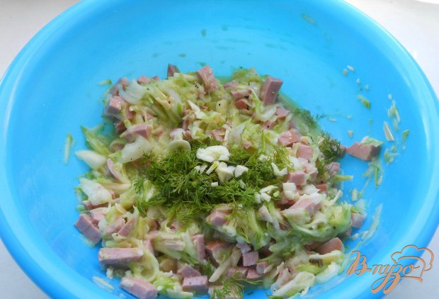 Кабачковые оладьи с сыром и колбасой Кабачковые оладьи с сыром и колбасой