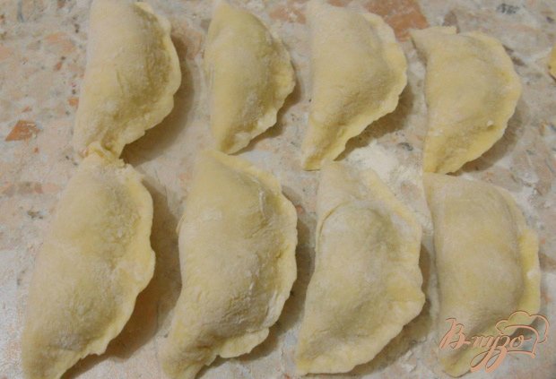 Вареники с вишней Вареники с вишней